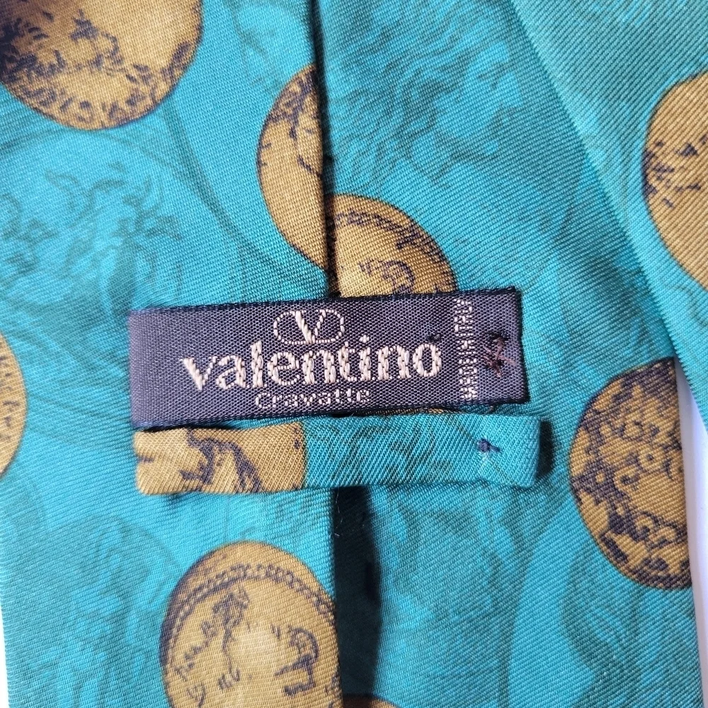 Valentino Rare Vintage Men's Tie.